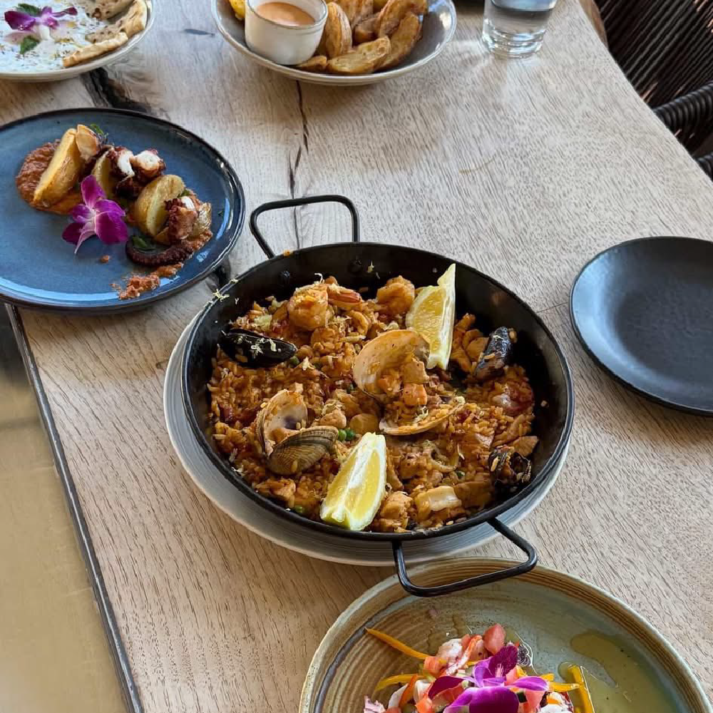 Bahche Mezzehouse & Wine Bar