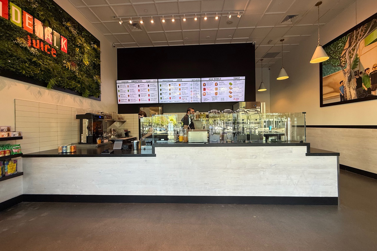 A Fresh Sip in the Neighborhood: Welcome Sidewalk Juice